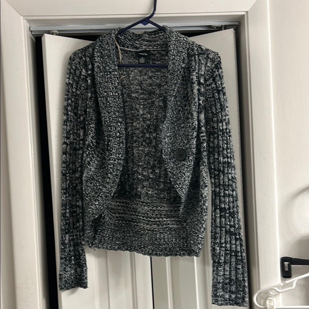 Women's Black and Gray Sweater
